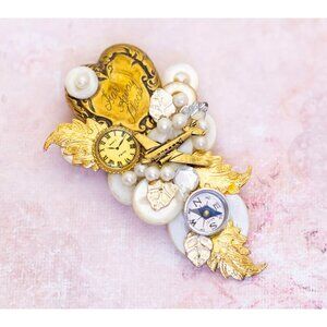 Vintage Traveler's Toolkit Brooch | H30
